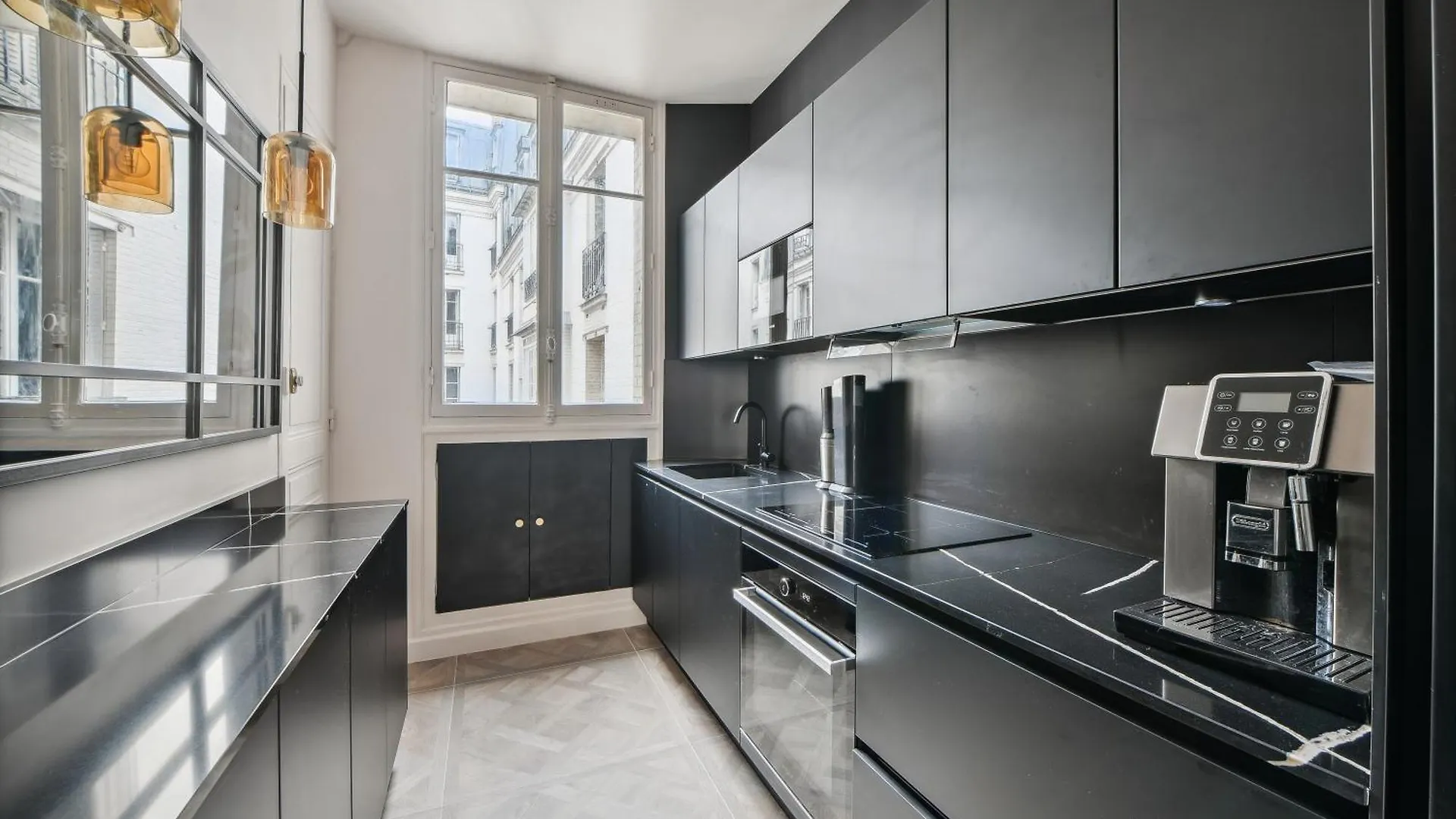 Charming And Cosy Apartment In Paris Center